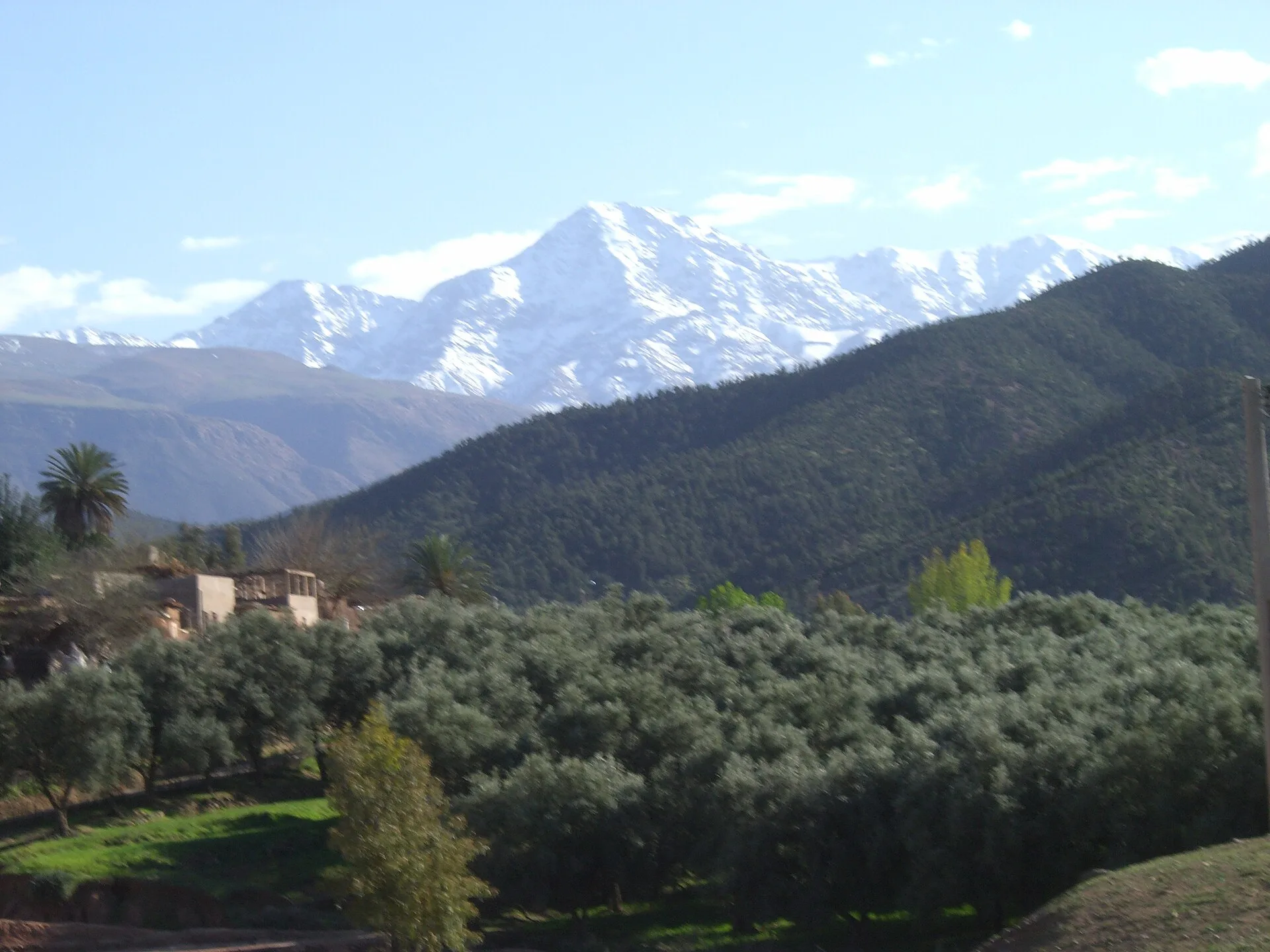 La vallée de l'Ourika et l'Atlas près de Marrakech