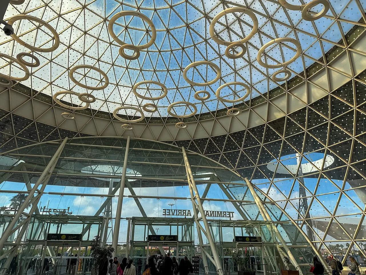 Zona de llegada de un aeropuerto marroquí antes del control de aduanas